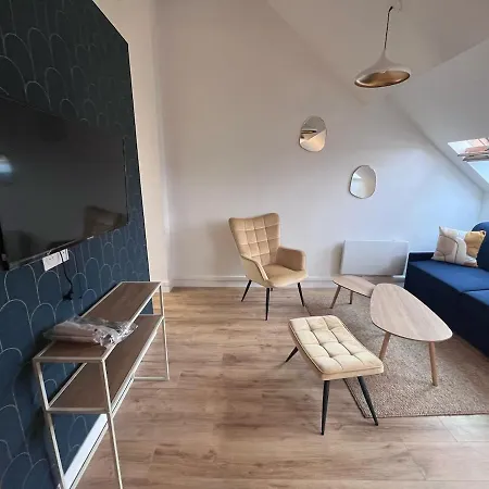 élégant à Proximité De La Gare Apartamento